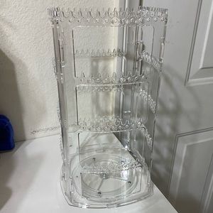 Rotating earrings rack